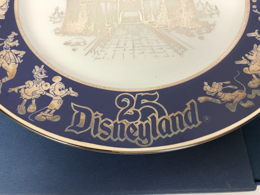 Limited Edition Walt Disney Plate With Box - A Disney Original Plate 1,209 [Photo 5]