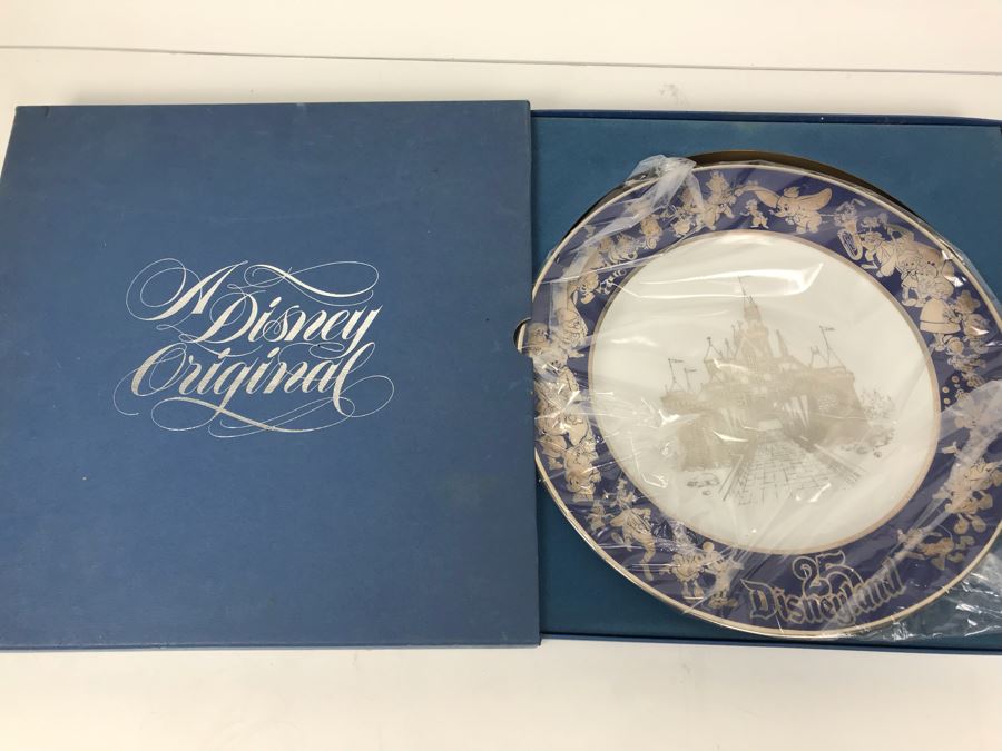 Limited Edition Walt Disney Plate With Box - A Disney Original Plate 1,209 [Photo 1]