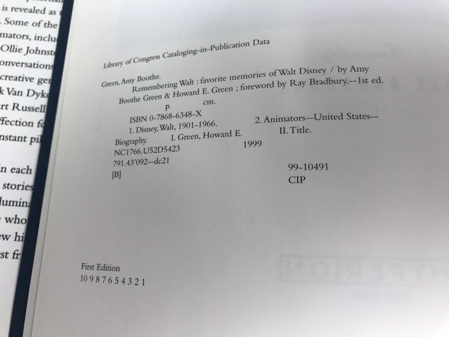 Signed Book: Remembering Walt - Favorite Memories Of Walt Disney By Amy Boothe Green And Howard E. Green Foreword By Ray Bradbury [Photo 11]
