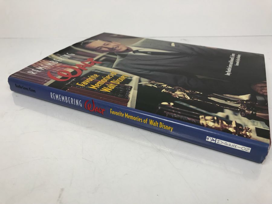 Signed Book: Remembering Walt - Favorite Memories Of Walt Disney By Amy Boothe Green And Howard E. Green Foreword By Ray Bradbury [Photo 4]