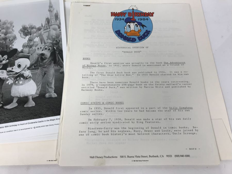 Walt Disney's Donald Duck Happy Birthday 1934-1984 50th Anniversary With (3) 8 X 10 Photos And Historical Overview Of Donald Duck [Photo 11]