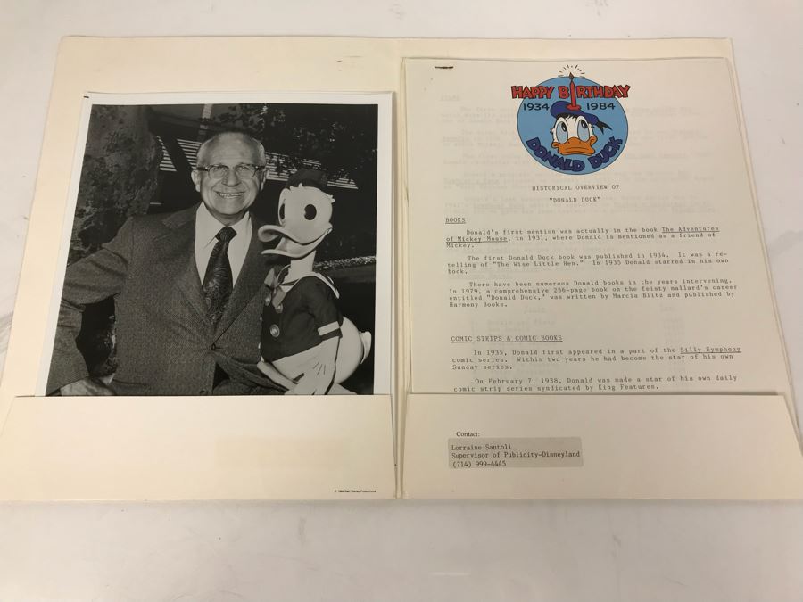 Walt Disney's Donald Duck Happy Birthday 1934-1984 50th Anniversary With (3) 8 X 10 Photos And Historical Overview Of Donald Duck [Photo 3]