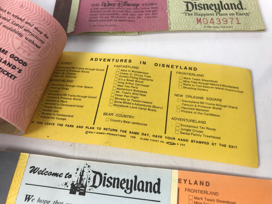Collection Of Vintage Disneyland Park Tickets Books - See Photos [Photo 13]