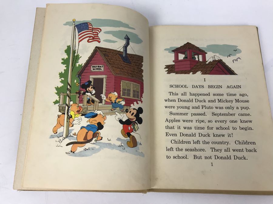 Pre-Disneyland 1939 Book School Days In Disneyville Told By Caroline D. Emerson Illustrated By The Walt Disney Studio [Photo 9]