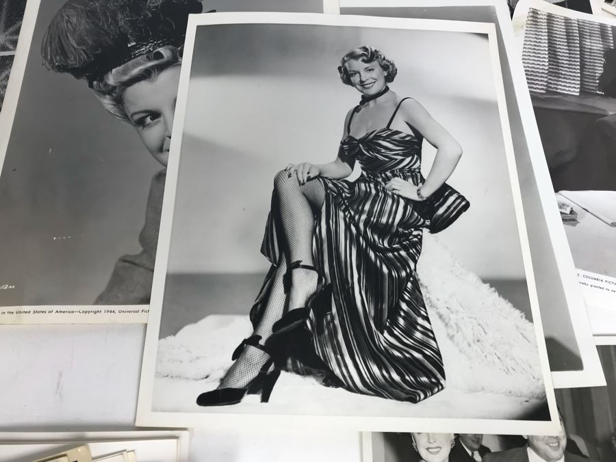 Collection Of Photographs Of Actress Collette Lyons And George Hearst (Some Movie Photographs - See Photos) [Photo 17]