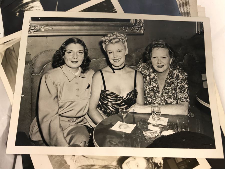 Collection Of Photographs Of Actress Collette Lyons And George Hearst (Some Movie Photographs - See Photos) [Photo 50]