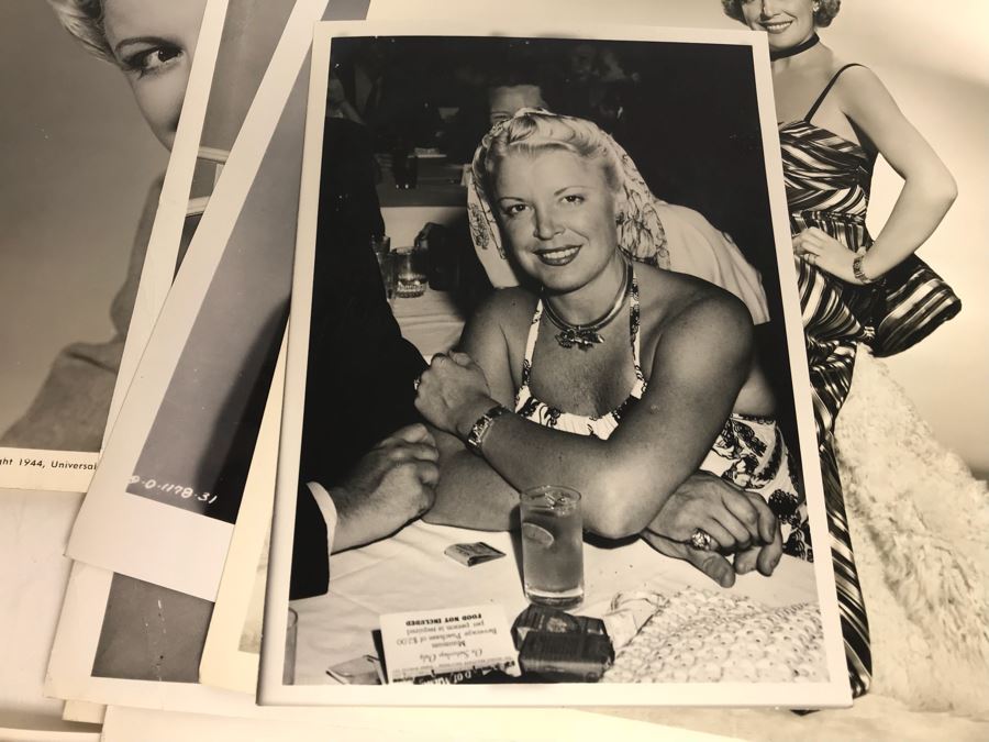 Collection Of Photographs Of Actress Collette Lyons And George Hearst (Some Movie Photographs - See Photos) [Photo 24]