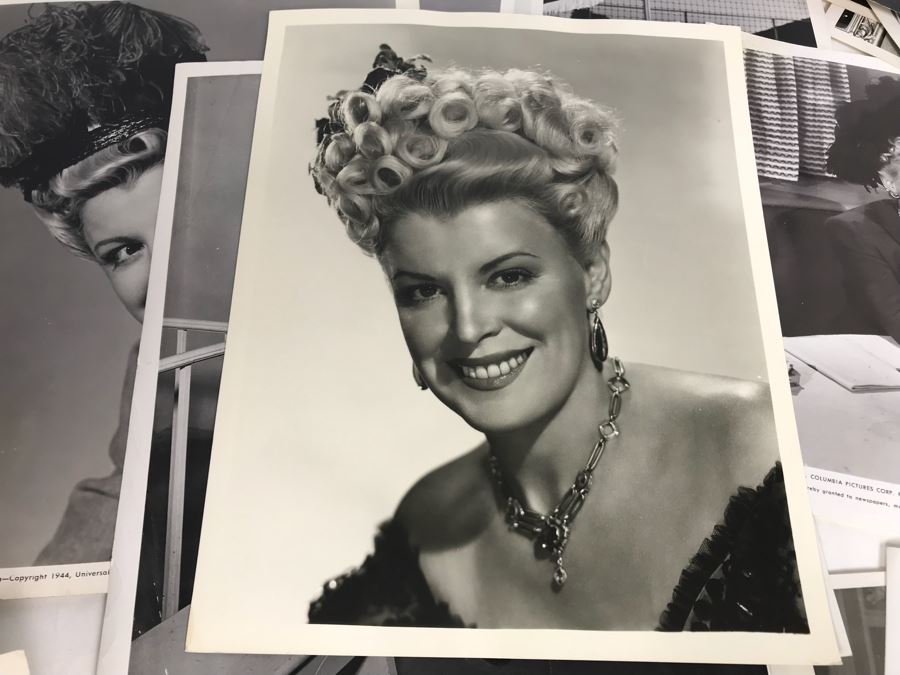 Collection Of Photographs Of Actress Collette Lyons And George Hearst (Some Movie Photographs - See Photos) [Photo 19]