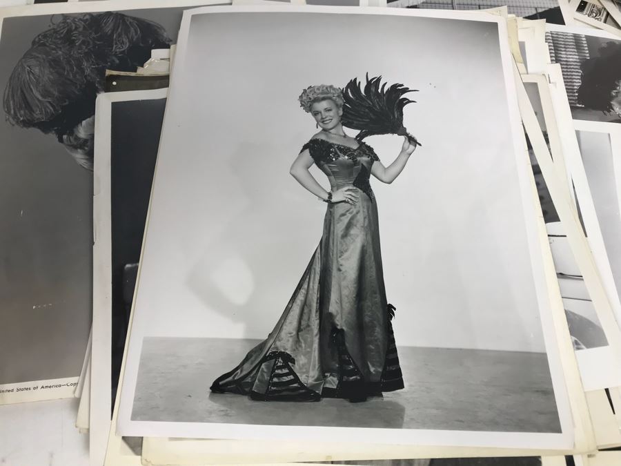 Collection Of Photographs Of Actress Collette Lyons And George Hearst (Some Movie Photographs - See Photos) [Photo 45]