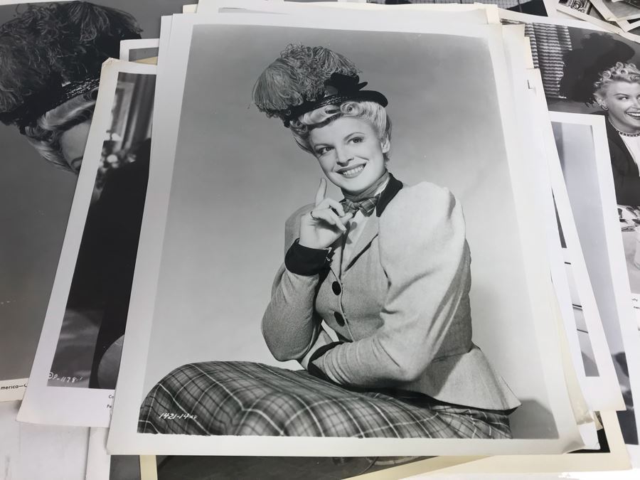 Collection Of Photographs Of Actress Collette Lyons And George Hearst (Some Movie Photographs - See Photos) [Photo 32]