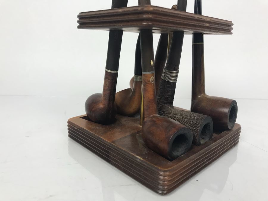 Vintage Wooden Pipe Stand With Collection Of (6) Wooden Pipes Of Various Makes (See Photos) [Photo 2]