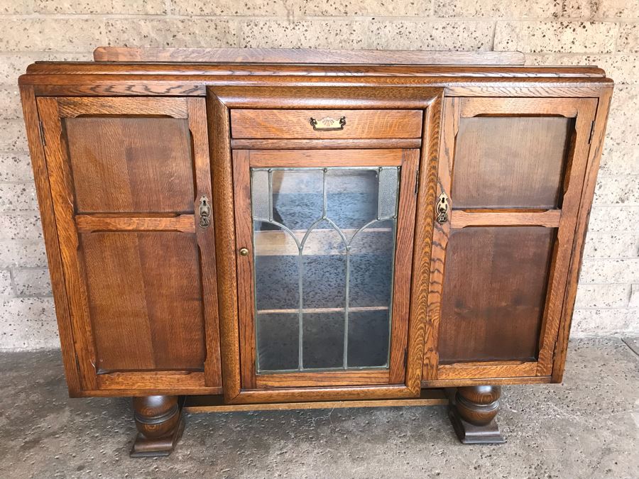Antique Buffet Sideboard [Photo 2]