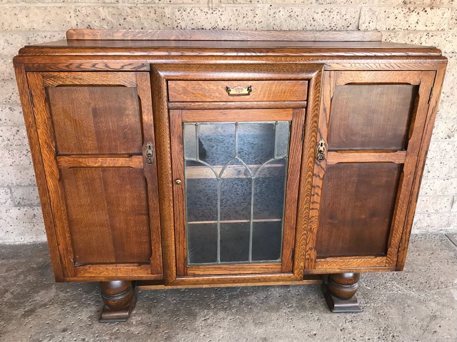Antique Buffet Sideboard [Photo 3]