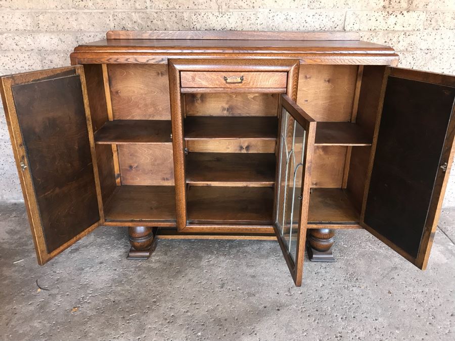 Antique Buffet Sideboard [Photo 10]