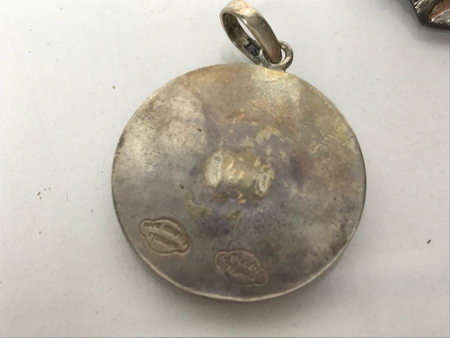 Pair Of Sterling Silver Pendants And Sterling Silver Crown Brooch Pin 33.5g [Photo 8]