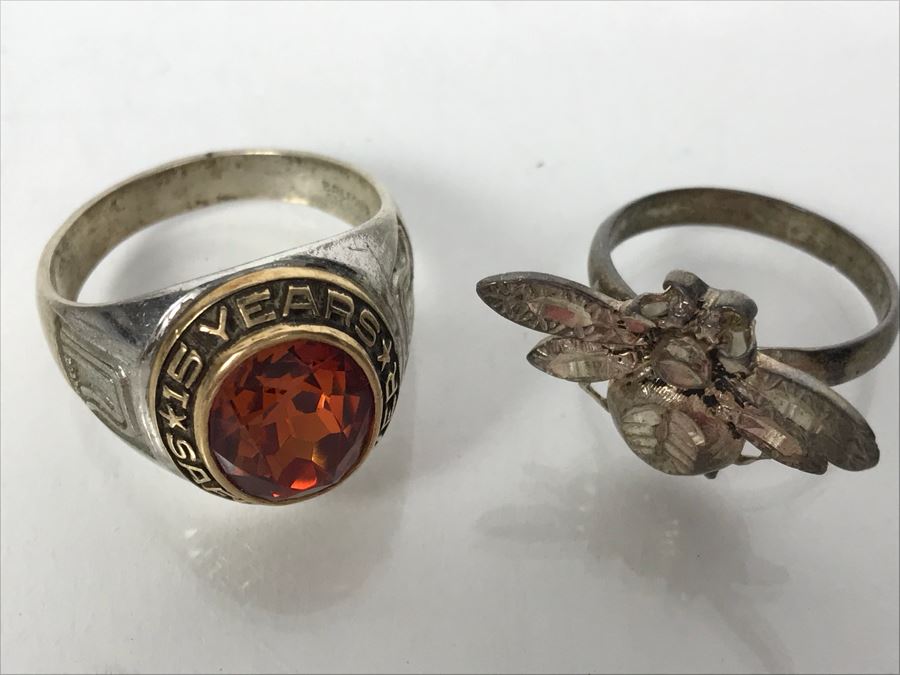 Pair Of Sterling Silver Rings: Men's 15 Years Safe Driver Ring Size 12 1/4 And Ladies Bee Ring Size 8 15.8g [Photo 4]