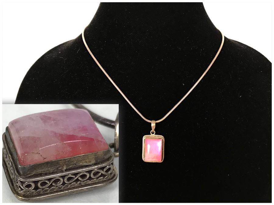 Sterling Silver Necklace With Sterling Silver Pendant And Pink Stone 22.8g [Photo 1]