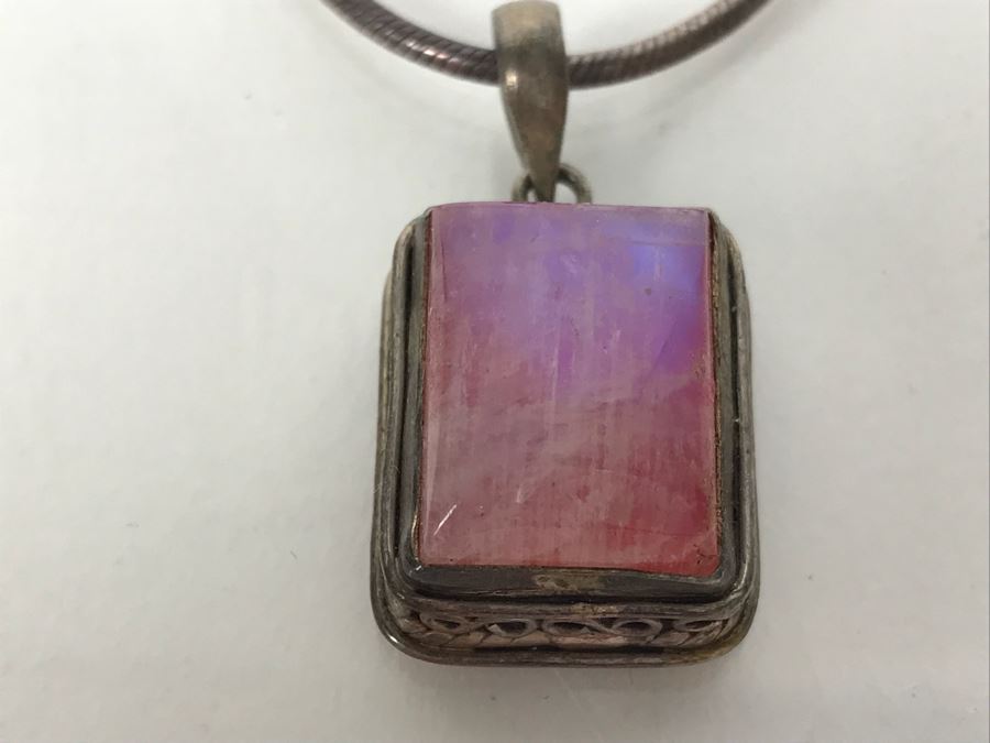 Sterling Silver Necklace With Sterling Silver Pendant And Pink Stone 22.8g [Photo 4]