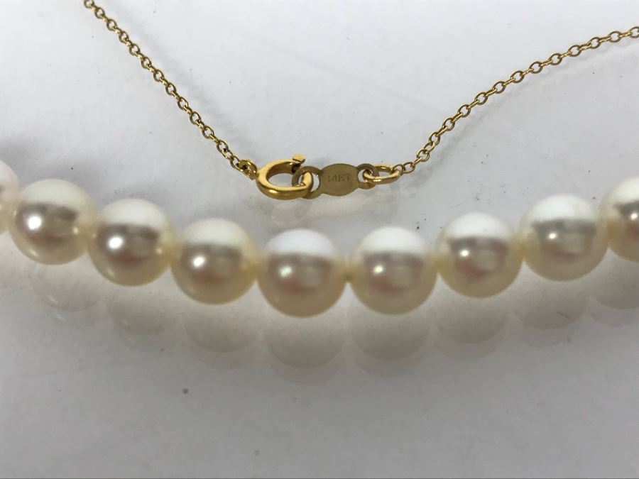 14k Gold Pearl Strand Necklace And Pair Of 14k Gold Earrings 6.3g TW [Photo 3]