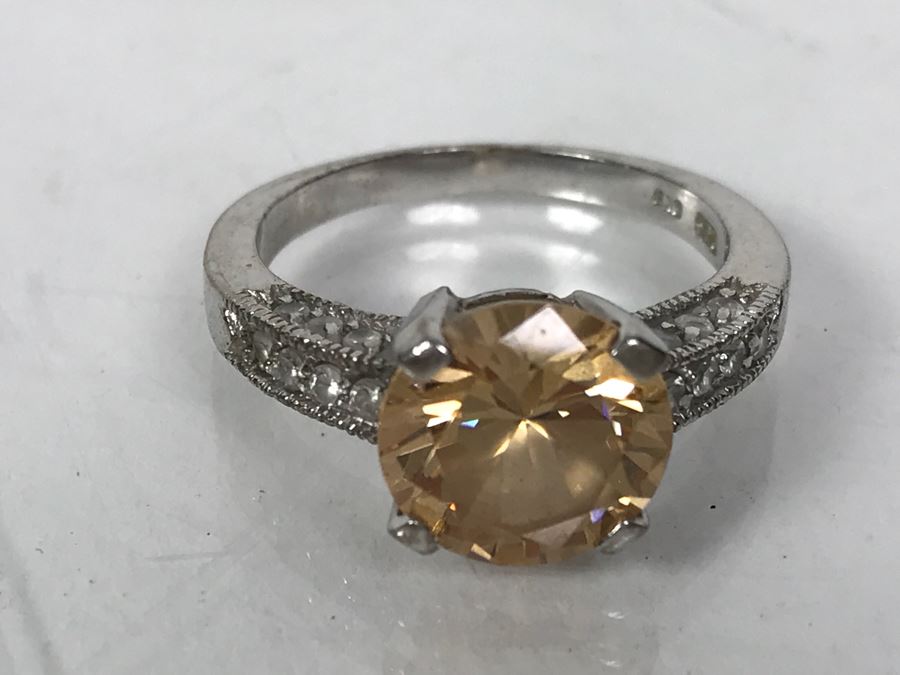 Pair Of Ladies Sterling Silver Rings 13.4g Red Size 8 1/4 - Yellow Size 8 3/4 [Photo 10]