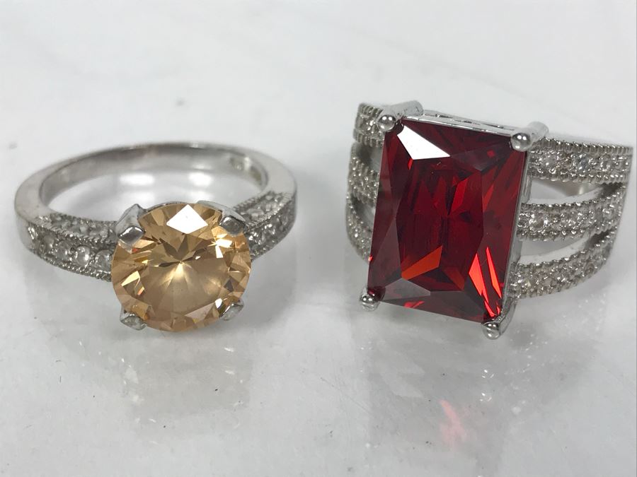 Pair Of Ladies Sterling Silver Rings 13.4g Red Size 8 1/4 - Yellow Size 8 3/4 [Photo 1]