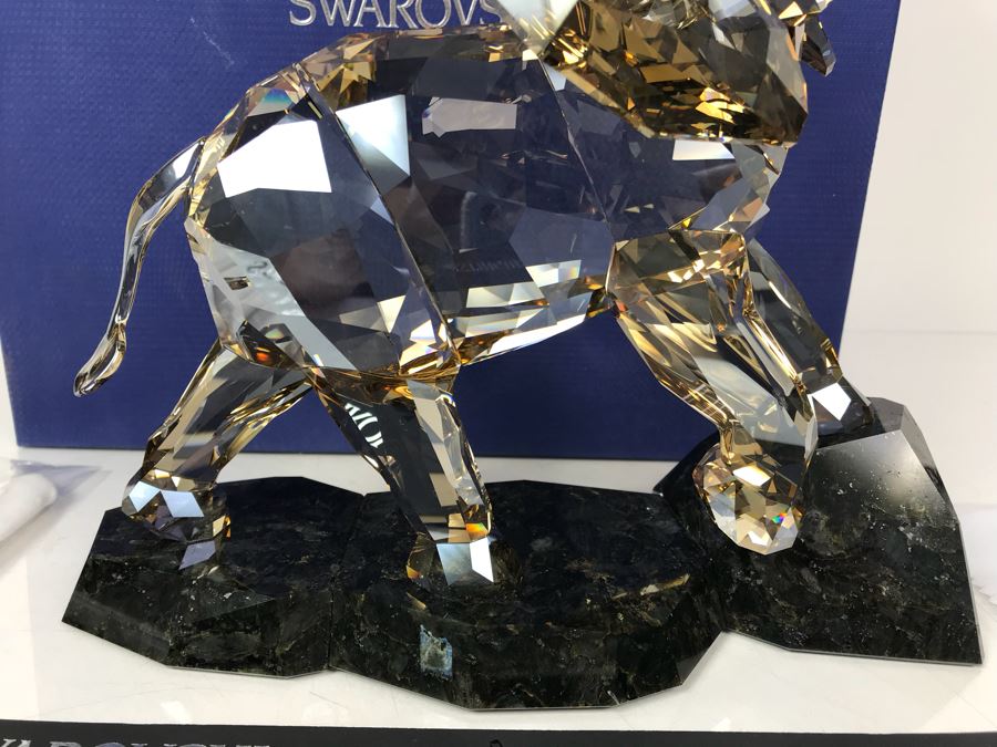 GRAND Swarovski Elephant Full-Colored On Cut Emerald Pearl Granite Base With Original Box And White Gloves Swarovski Crystal Soceity (SCS) Retails $1,690 [Photo 8]