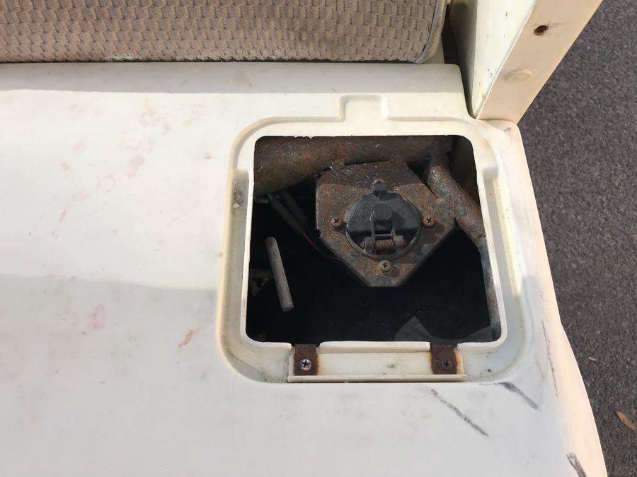 Working YAMAHA Electric Golf Cart (Client Recently Paid $750 To Service Cart 5 Months Ago) With Portable Battery Charger (Note That One Tire Is Flat And May Need Replacing) [Photo 9]