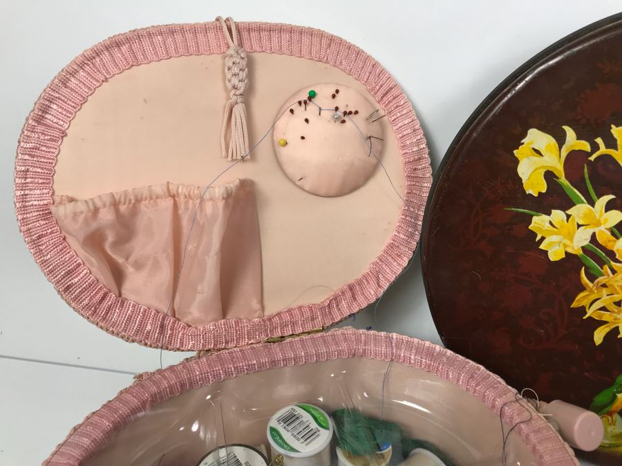 Vintage Sewing Supplies Lot [Photo 8]