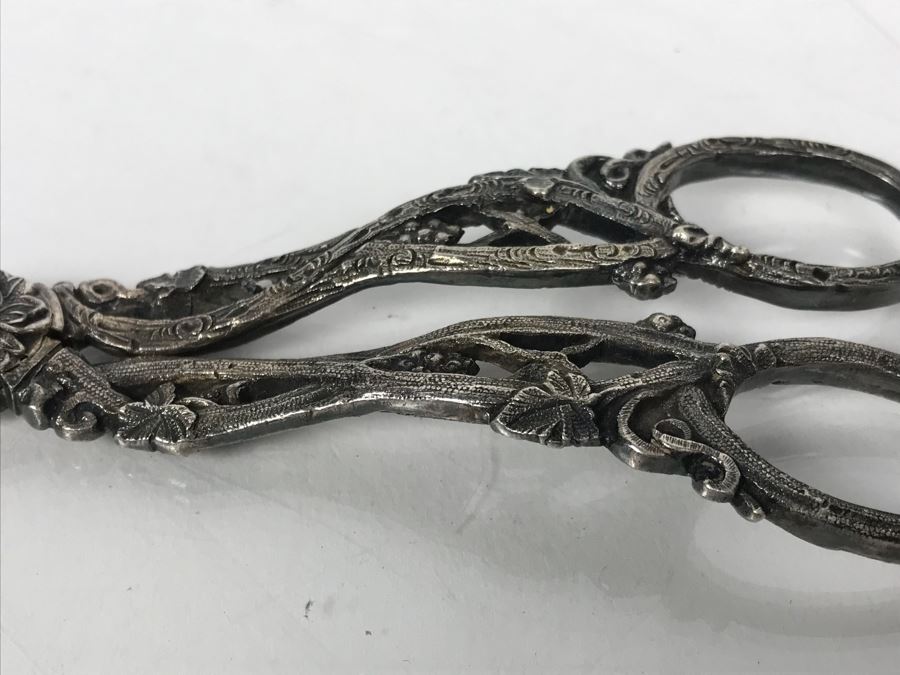 Vintage English Pewter Made In Sheffield England Flask And Vintage Sewing Scissors [Photo 10]