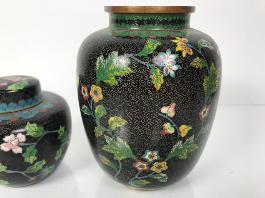 Pair Of Chinese Cloisonne Jars [Photo 2]