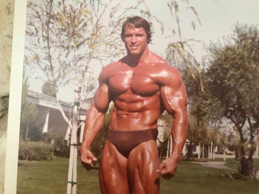 Collection Of (6) Vintage Color Photographs Of An Early Arnold Schwarzenegger By Photographer Dr. Michael Walczak [Photo 17]