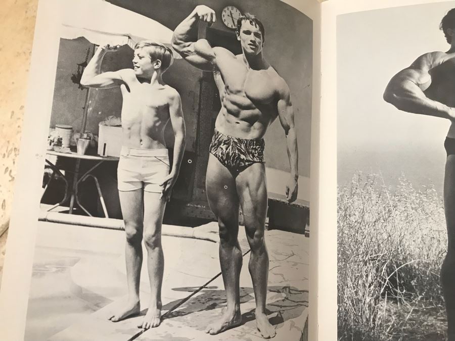 Arnold Schwarzenegger Personal Photo Album And Arnold! Paperback Book [Photo 8]