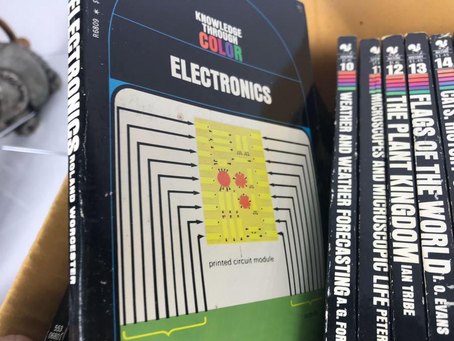 Series Of Paperback Books 'Knowledge Through Color' [Photo 14]