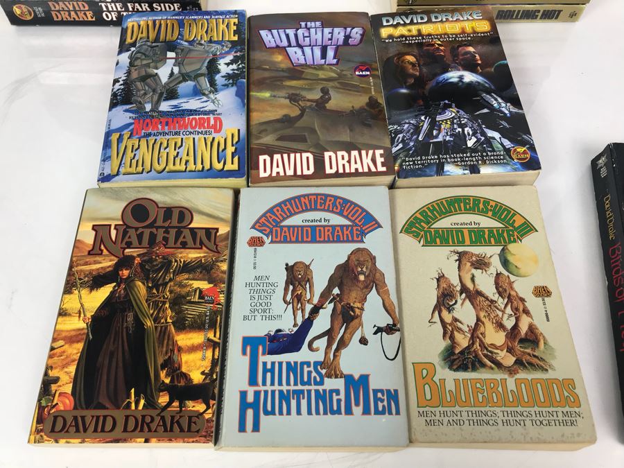 (10) Paperback Books By David Drake [Photo 4]