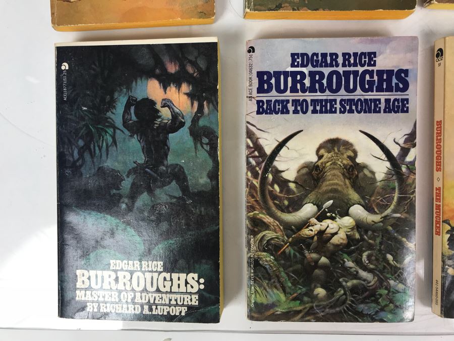 (15) Paperback Books By Edgar Rice Burroughs [Photo 7]
