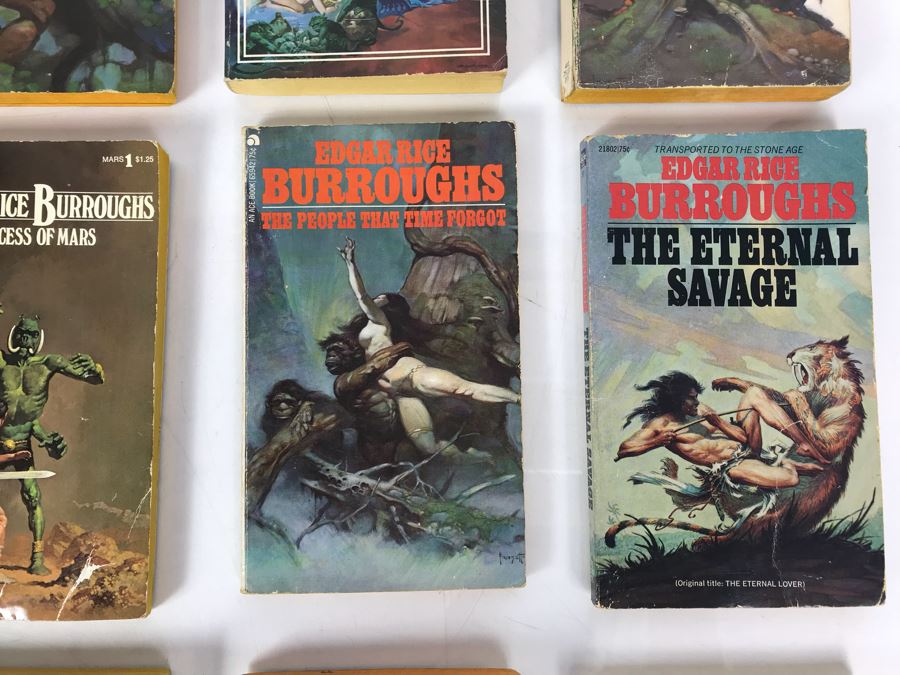 (15) Paperback Books By Edgar Rice Burroughs [Photo 4]