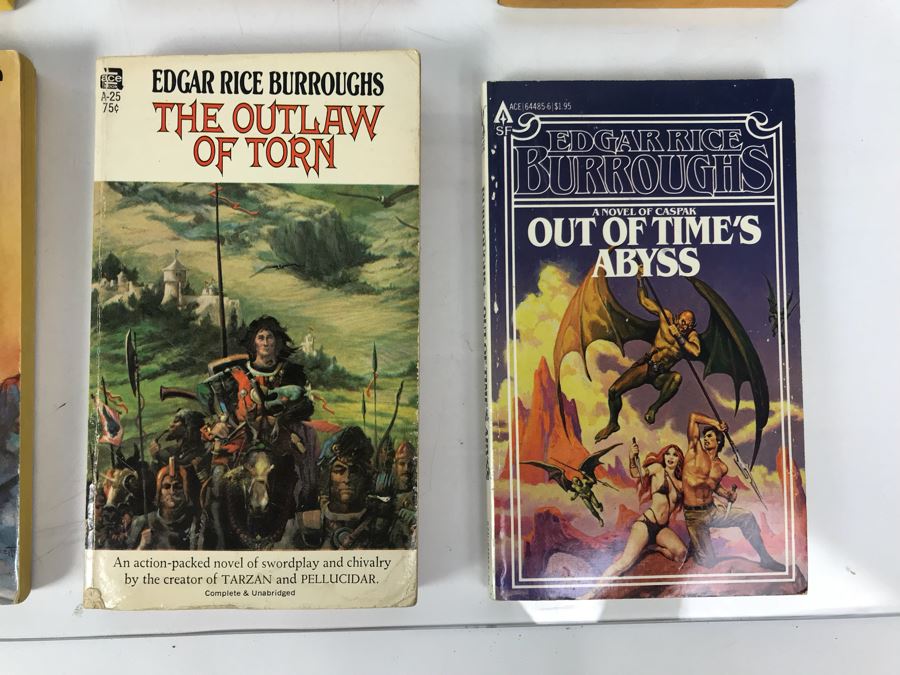 (15) Paperback Books By Edgar Rice Burroughs [Photo 10]