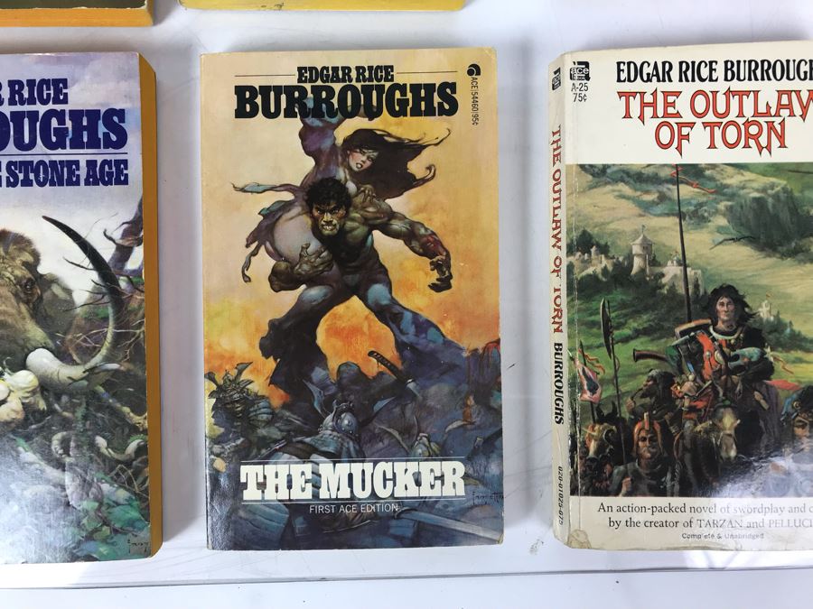 (15) Paperback Books By Edgar Rice Burroughs [Photo 9]