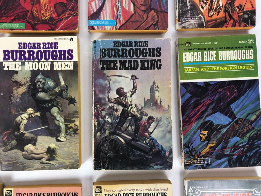 (18) Paperback Books By Edgar Rice Burroughs Including Tarzan [Photo 4]