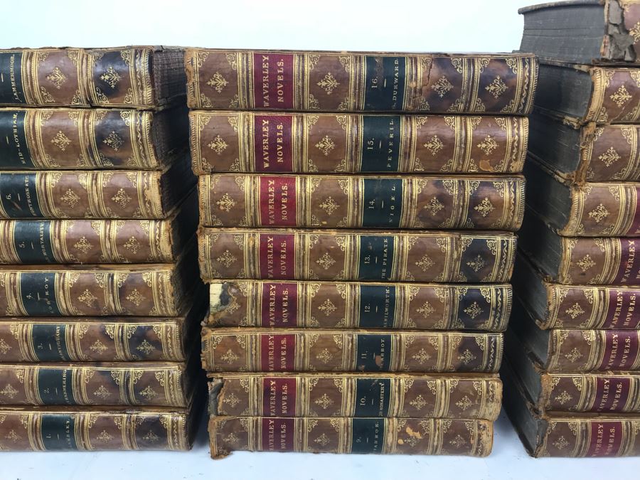 Collection Of (25) Antique Leatherbound Books 'Waverley Novels' [Photo 6]