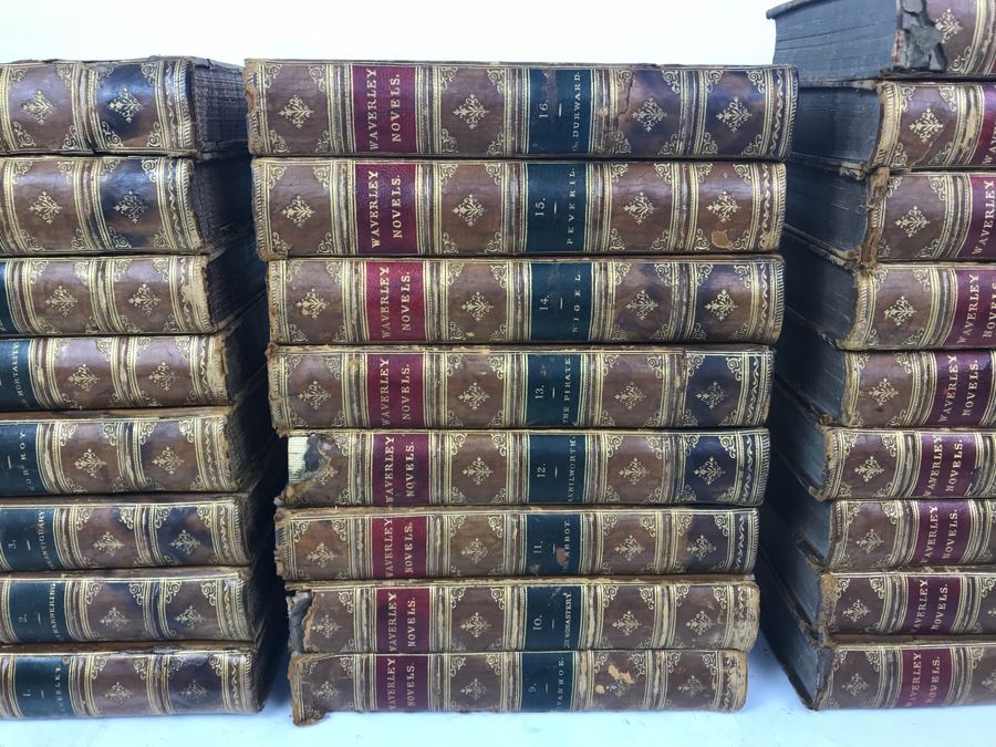 Collection Of (25) Antique Leatherbound Books 'Waverley Novels' [Photo 3]