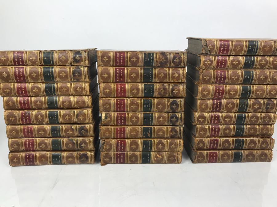 Collection Of (25) Antique Leatherbound Books 'Waverley Novels' [Photo 1]