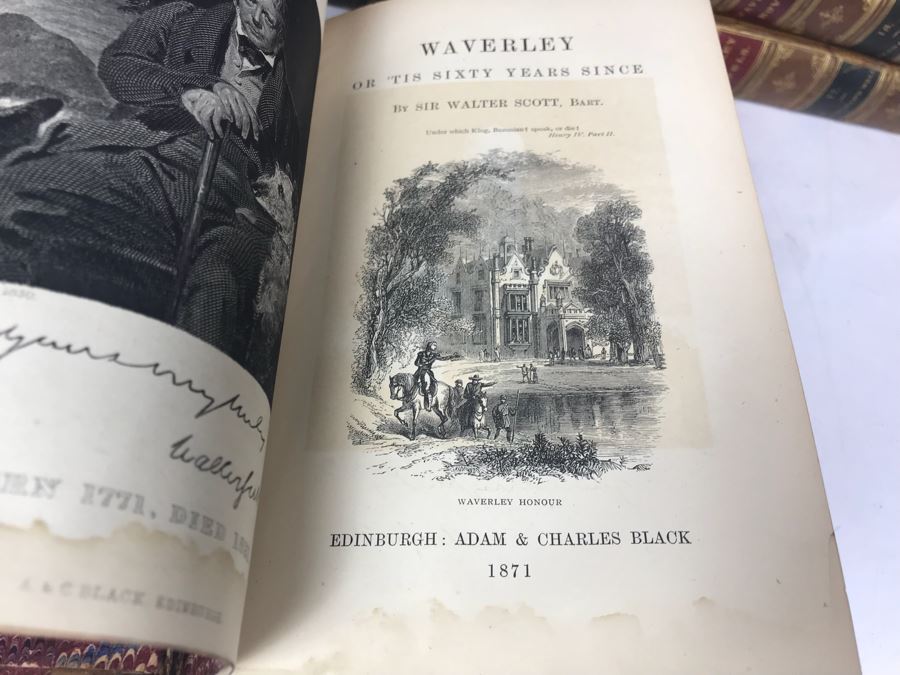 Collection Of (25) Antique Leatherbound Books 'Waverley Novels' [Photo 14]