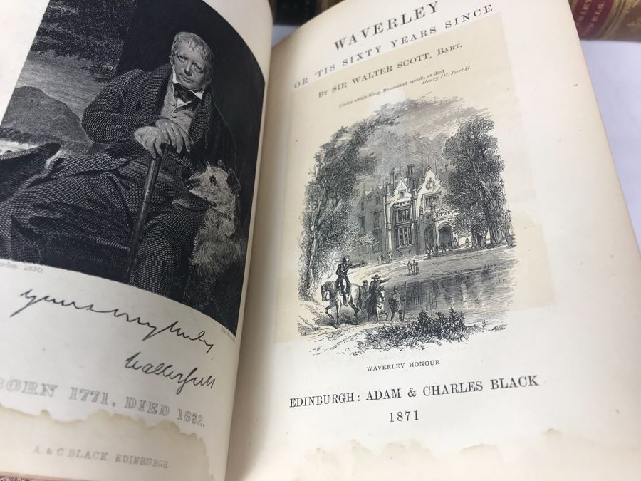 Collection Of (25) Antique Leatherbound Books 'Waverley Novels' [Photo 12]
