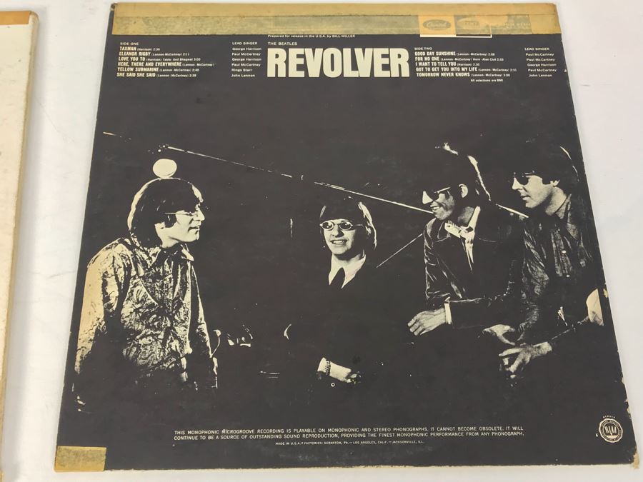 JUST ADDED - (2) Beatles Vinyl Records: The White Album (0731305) And Revolver [Photo 18]