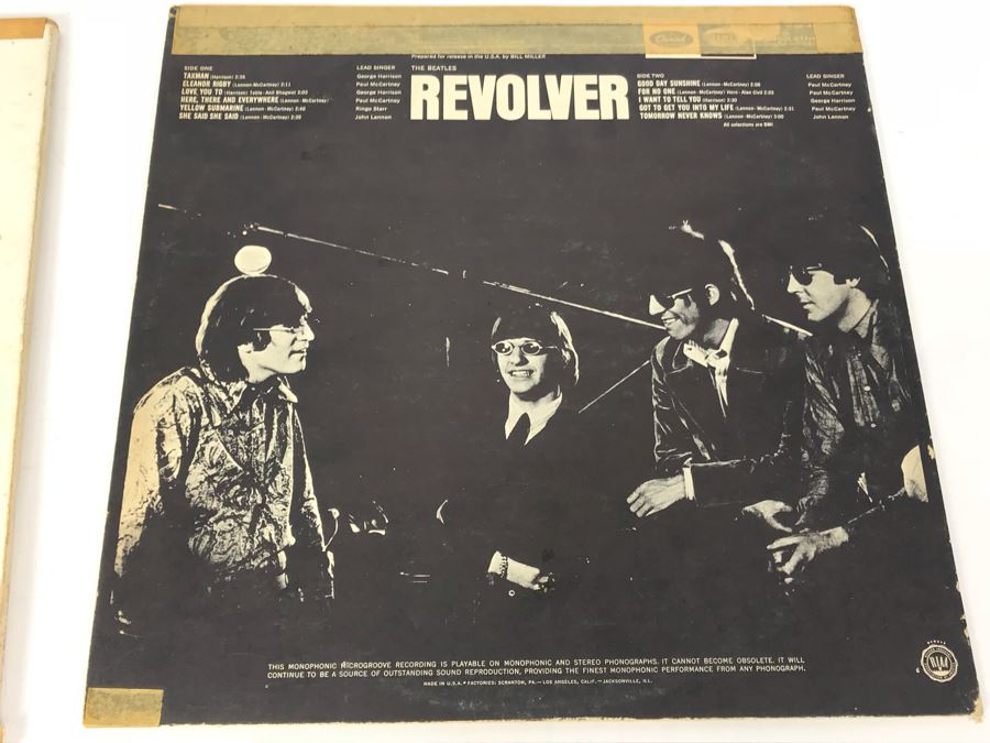 JUST ADDED - (2) Beatles Vinyl Records: The White Album (0731305) And Revolver [Photo 17]