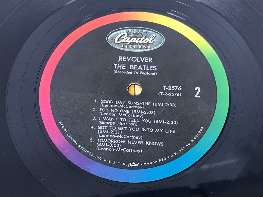 JUST ADDED - (2) Beatles Vinyl Records: The White Album (0731305) And Revolver [Photo 24]