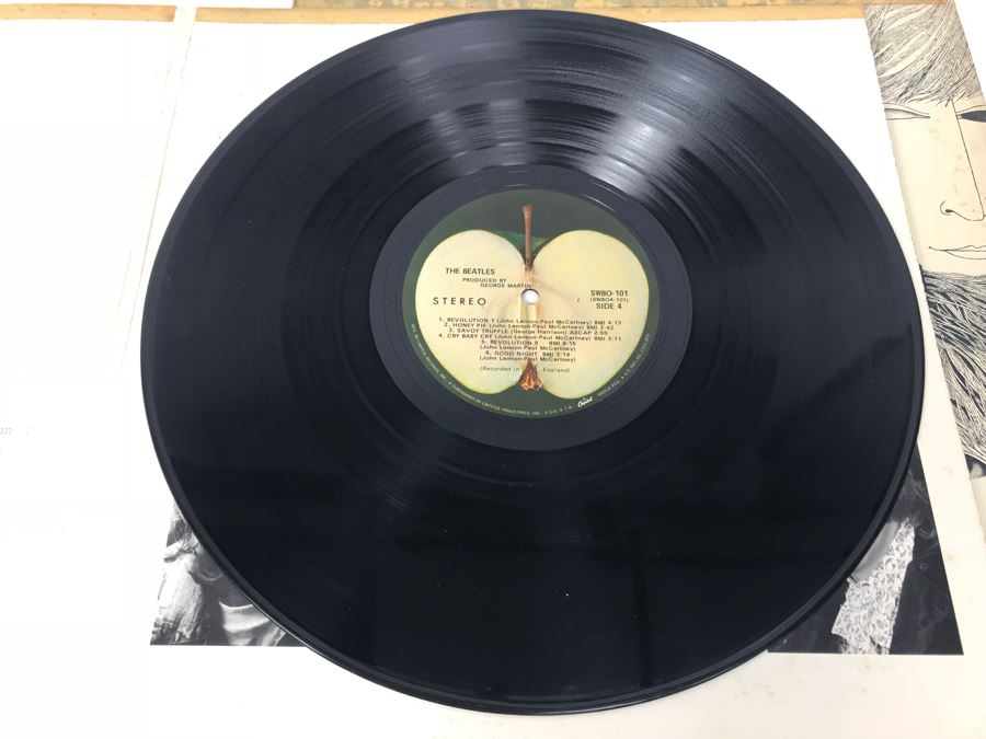 JUST ADDED - (2) Beatles Vinyl Records: The White Album (0731305) And Revolver [Photo 9]