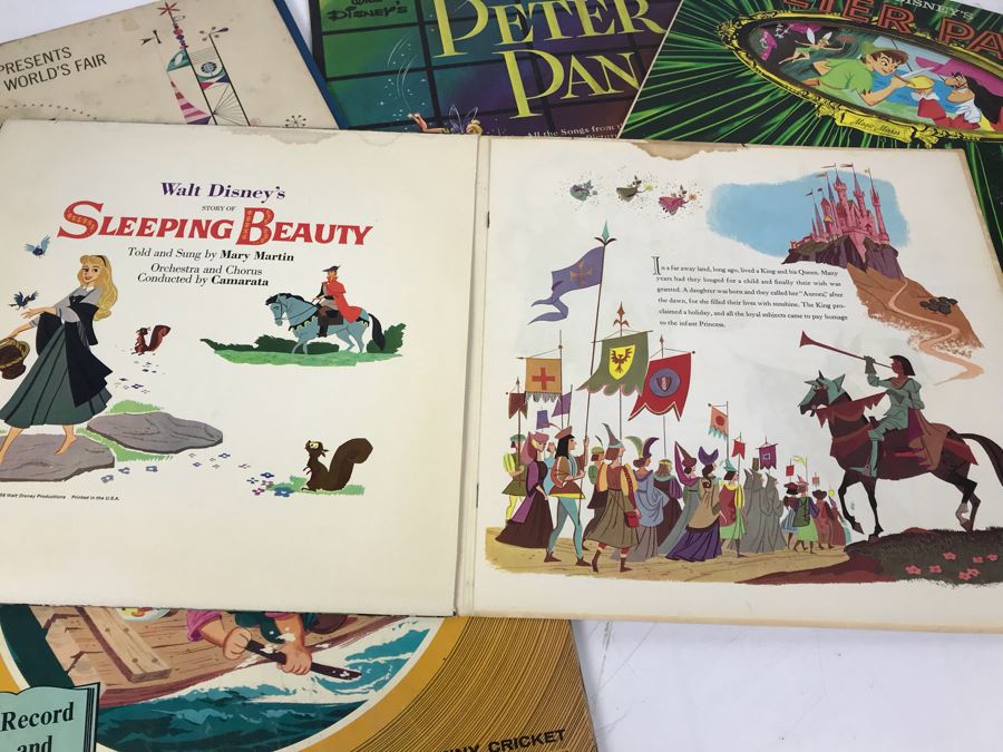 JUST ADDED - (5) Walt Disney Vinyl Records [Photo 4]