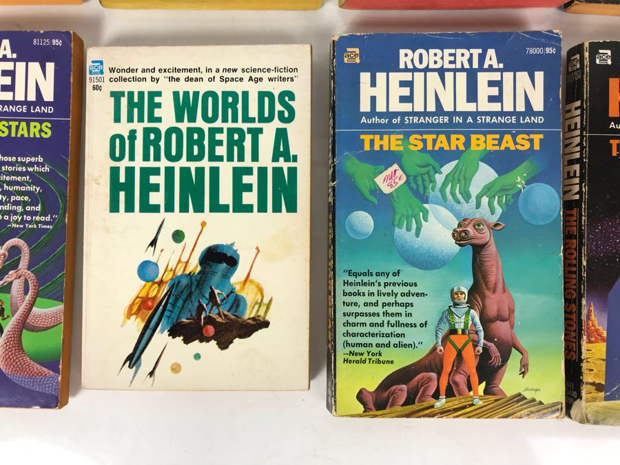 (12) Vintage Paperback Books By Robert A. Heinlein [Photo 6]